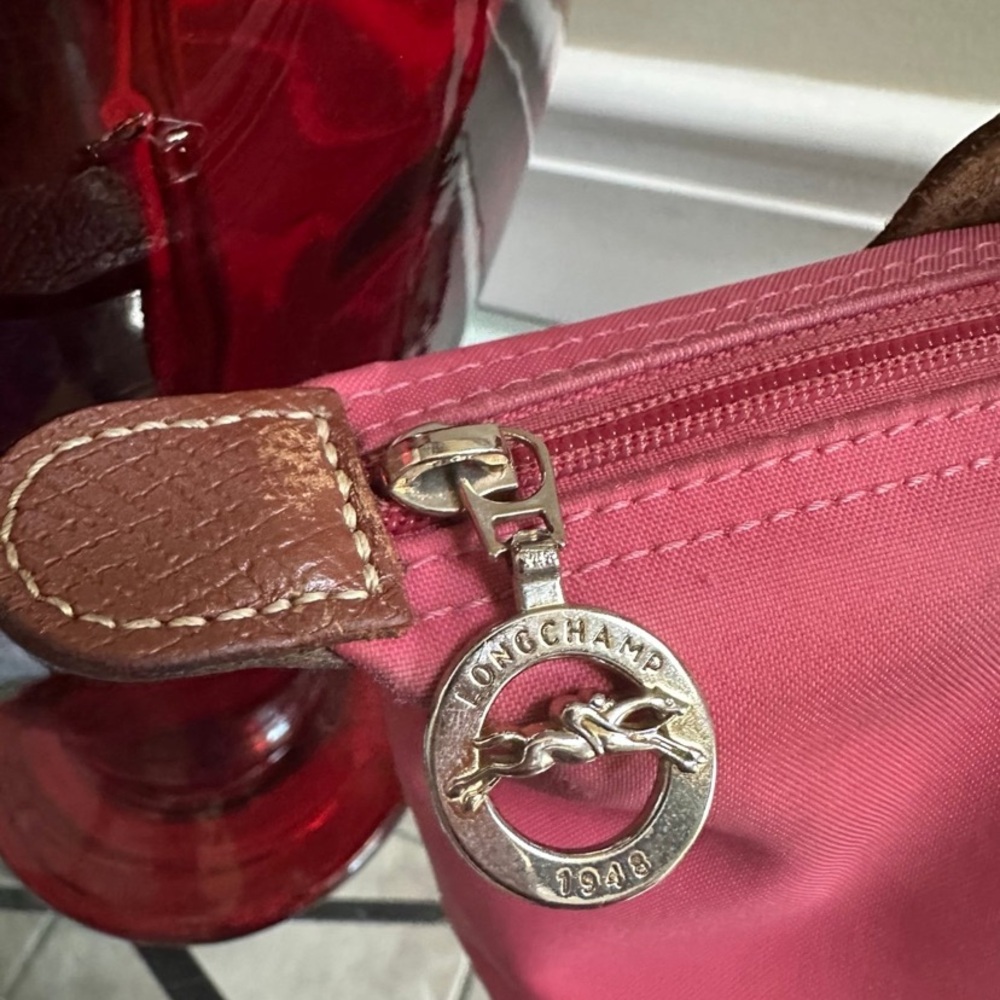 🌹 Longchamp Pink Medium Tote Leather Bag with CutieBuddie Charm - Picture 6 of 13